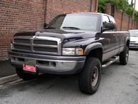 dodge ram 2500 pick up trouvailles de l'année 2005 carspotting