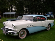 Buick Century Exposition de voiture à Nieppe