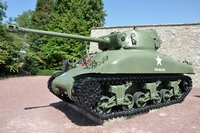 Sherman M4A1 76mm mémorial Montormel été 2012