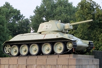 T34/76 Mémorial soviétique (Tiergarten) Berlin