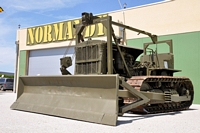 Caterpillar D7 Normandy Tank Museum Catz 70ème anniversaire du débarquement en Normandie