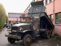 GMC CCKW 353 tipper benne bourse militaria de bapaume 2005 par commémo rangers