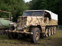 sd.kfz 9 famo tanks in town 2005 mons bois brûlé ghlin