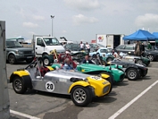 alignement de Lotus 7 VHC au circuit de Croix-en-Ternois 2006