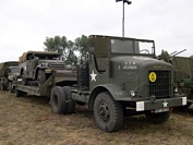 International M426 tractant un Scout-Car Souchez 2007