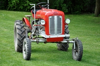 Massey-Ferguson Tracteurs en Weppes à Beaucamps-Ligny 2009