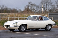 Jaguar Type E Esplanade de Lille janvier 2012