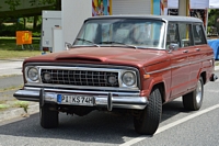 Jeep Wagoneer Oldtimermeile City Nord 2014 Hambourg Hamburg