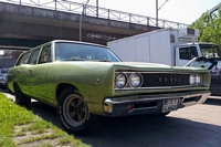Dodge Coronet station wagon 68 Oldtimer Tankstelle Hambourg hamburg