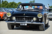 ferrari 250 gte 2+2 rassemblement mensuel vincennes en anciennes au château de vincennes, mai 2015