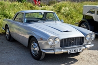 lancia flaminia gt rassemblement mensuel vincennes en anciennes au château de vincennes, mai 2015