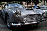 Aston Martin DB4 8ème automobiles sur les champs artcurial 2015