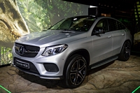 mercedes gle amg jurassic world jurassic park  carspotting paris juin 2015