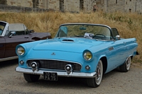 Ford Thunderbird T-bird Rassemblement au château de Vincennes, juillet 2015