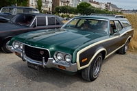 ford torino station wagon Rassemblement au château de Vincennes, juillet 2015