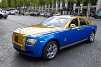 golden and blue chrome rolls-royce ghost Carspotting à Paris, juillet 2015