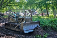 caterpillar d7 Tanks in Town 2015 Mons