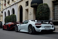 porsche 918 spyder weissach package Carspotting à Paris, août 2015