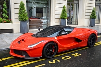 Ferrari LaFerrari Carspotting à Paris 2016