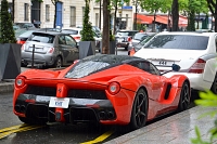 Ferrari LaFerrari Carspotting à Paris 2016