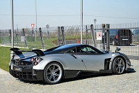 Huyara BC Showroom Pagani