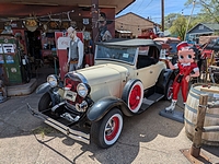  Carspotting sur un bout de la Route 66 en Arizona