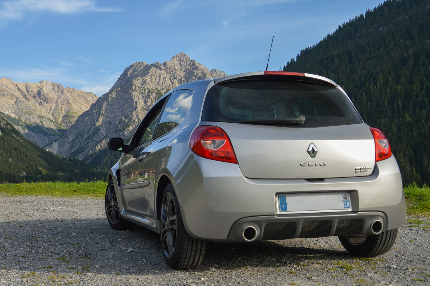 Renault Clio III RS - Wheels and Co